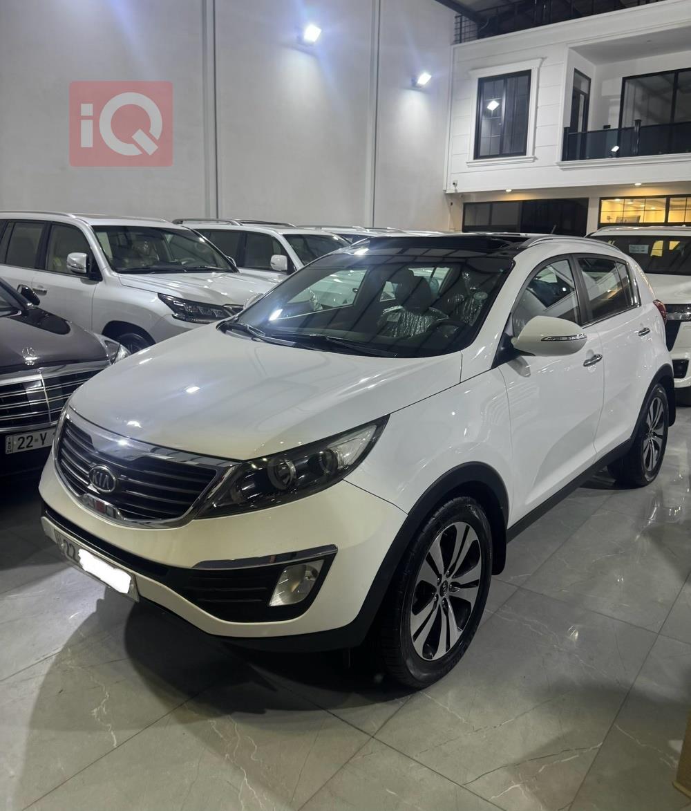 https://cdn.iqcars.io8df69af1-4b75-4463-bd35-27905bb6201e_0.jpg